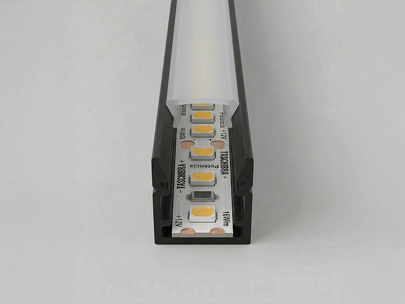 PERFIL TASCHIBRA VIA 10X10 SOBREPOR 2m COM ACESSÓRIOS PRETO