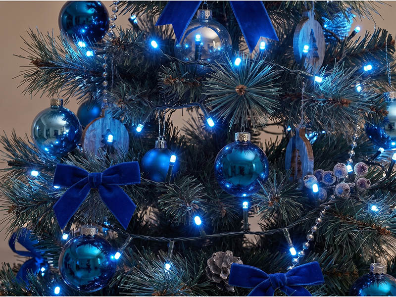 CORDÃO LUMINOSO TASCHIBRA 100 LEDS 8 FUNÇÕES ISOL VD 127V AZUL