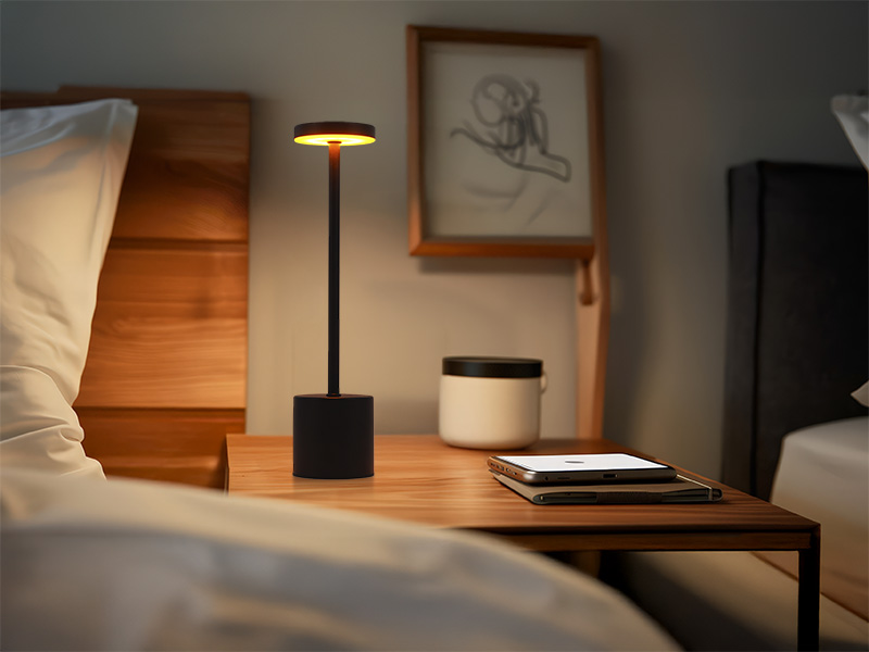 LUMINÁRIA DE MESA LED TASCHIBRA ORBIT RECARREGÁVEL PRETO