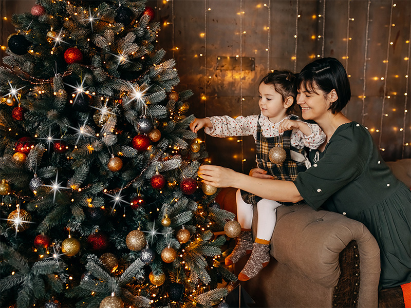 CORDÃO LUMINOSO TASCHIBRA 600 LED ESTÁTICO COM LED FLASH 127V ISOL VD 3000K