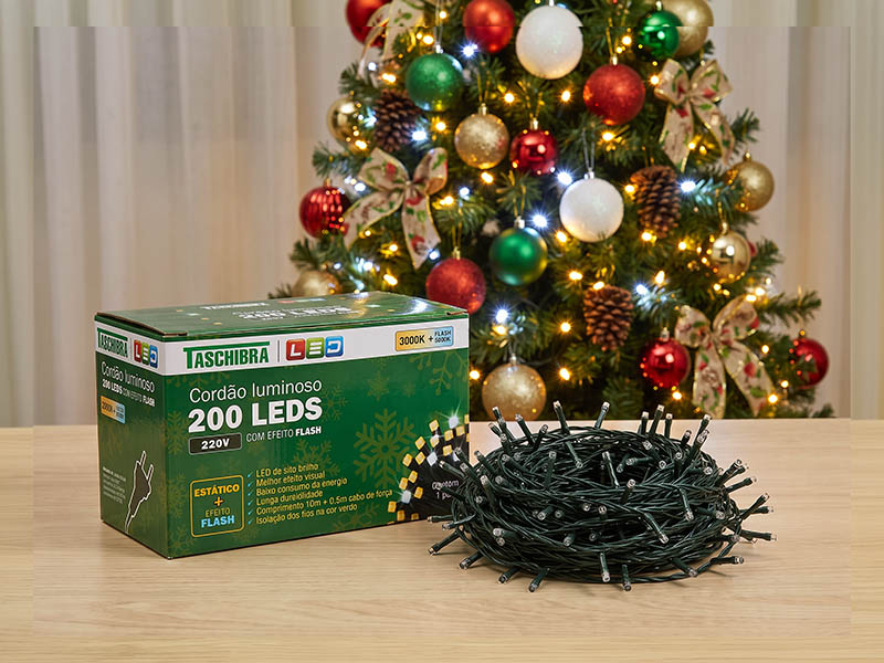 CORDÃO LUMINOSO TASCHIBRA 200 LED ESTÁTICO COM LED FLASH 220V ISOL VD 3000K