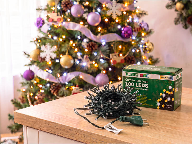 CORDÃO LUMINOSO TASCHIBRA 100 LED ESTÁTICO COM LED FLASH 127V ISOL VD 3000K