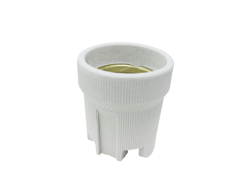 SOQUETE E-27 PORCELANA SACO PLAST .