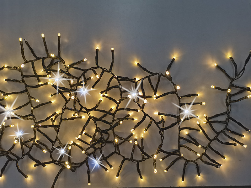 Imagem do produto FESTÃO LUMINOSO TASCHIBRA 200 LEDS ESTÁTICA COM LED FLASH ISOL VD 3000K na categoria NATAL CORDÃO